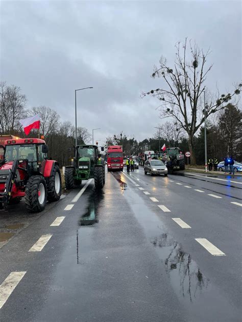 Rozpoczął się protest rolników Aktualna sytuacja pod Poznaniem