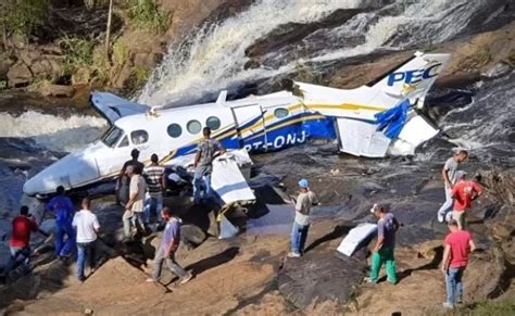 Por que todos a bordo do avião de Marília Mendonça morreram