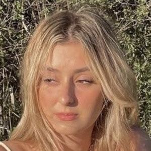 9 Hot Sexy Eliana Bakhshnia Bikini Pics