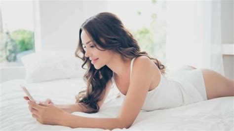 Comment S Duire Une Femme Par Sms Nos Astuces Et Conseils