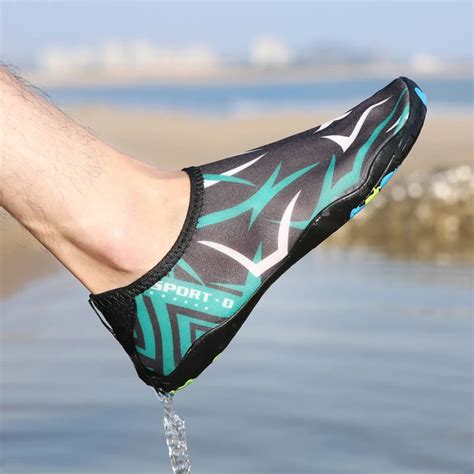 Aqua Shoes For Men Women Summer Swimming Water Shoes Drain hole sole ...