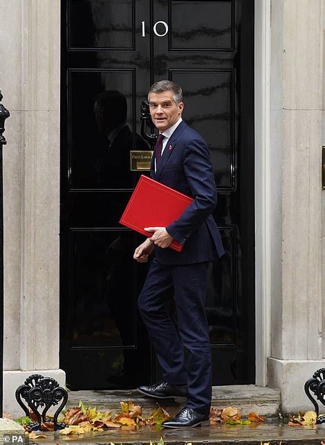 Rishi Sunak Gathers Cabinet As He Braces Britain For Years Of Taxes And Austerity Daily Mail