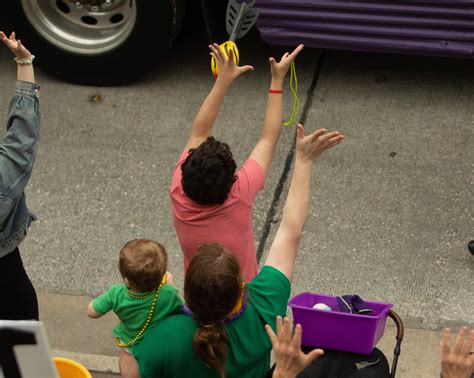 PHOTO GALLERY: Krewe of Krewes Parade - American Press | American Press