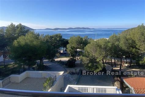 Zadar Immobilie mit wunderschönem Blick auf das Meer