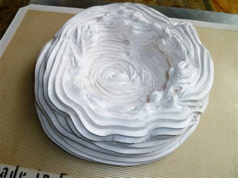 City Homecountry Home Lemon Berry Pavlova