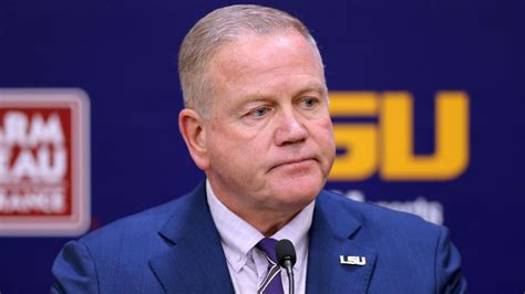 Brian Kelly Says Lsu Tigers Football Coaching Job Too Good To Pass Up Espn