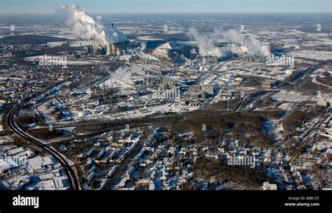 Luftaufnahme VEBA Kraftwerk Scholven Refinery VEBA Oel AG EON