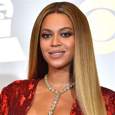 Beyoncé Bared A Henna Tattooed Belly For Her Uber Colorful Push Party