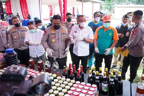 Operasi Pekat Kieraha Ribuan Botol Miras Dimusnahkan Mitrapost