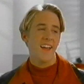 See Ryan Gosling Play (What Else?) a Hockey Player on a Goofy Canadian ...