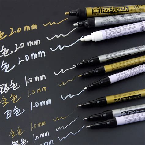 SAKURA PEN TOUCH 0 7 MM GOLD Marker Permanentny Sklep Plastyczny