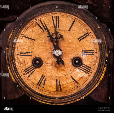 Vintage Pendulum Wall Clock Hi Res Stock Photography And Images Alamy