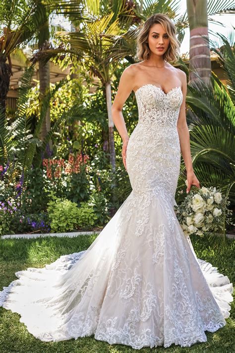 T242021 Sexy And Romantic Tulle Mermaid Gown With Strapless Sweetheart