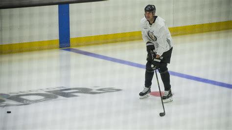 Watch Highlights From Bruins' Latest On-Ice Workout Featuring Zdeno ...