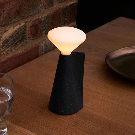 Mantle | A new compact, battery-powered portable lamp | Tala