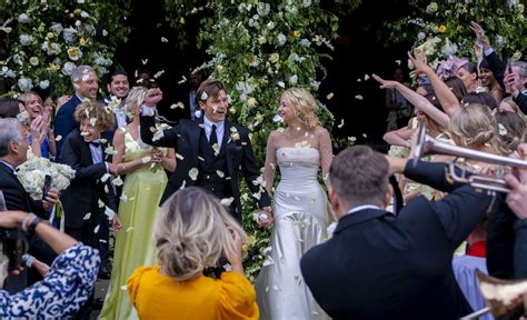 Pixie Lott Wedding Stunning Pictures As The Pop Star Marries Oliver