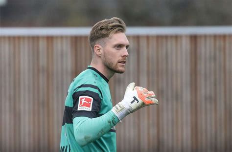 Torh Ter Des Vfb Stuttgart Transfer Perfekt Florian M Ller Geht Nach