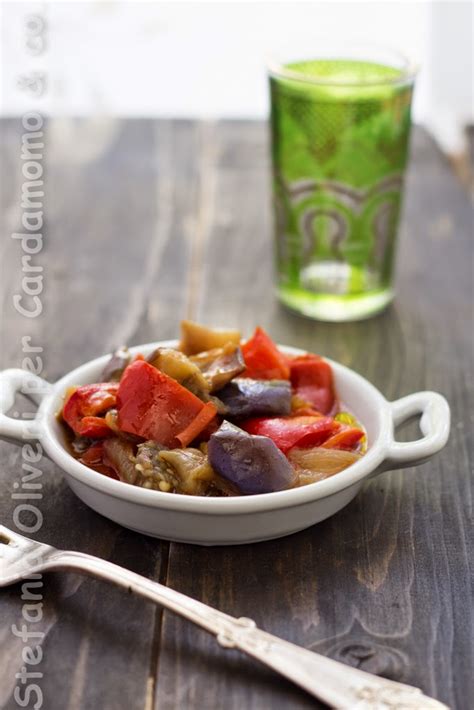 Melanzane Pomodori E Peperoni In Casseruola Cardamomo Co