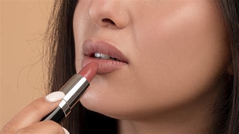 Here S How To Find Best Nude Lipstick For Your Skin Tone Glam