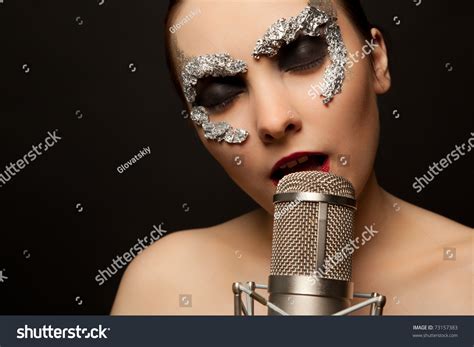 Young Gothic Singer Standing Microphone Naked库存照片73157383 Shutterstock