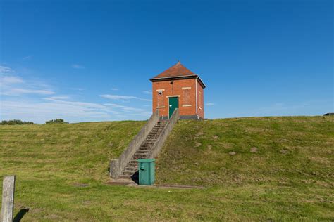 D The Metering House On The Reservoir August Flickr