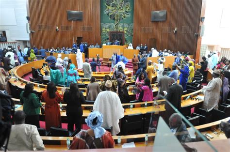 Débat sur létat de droit et la proposition de loi damnistie au Sénégal