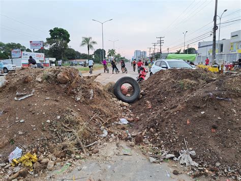 Tarija Rutas A Villa Montes Yacuiba Y Bermejo Bloqueadas Por El