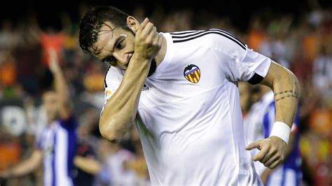 Alvaro Negredo Set To Leave Valencia For Besiktas HD Wallpaper Pxfuel