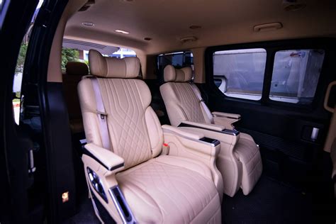 Hyundai Staria V Van Luxury Group