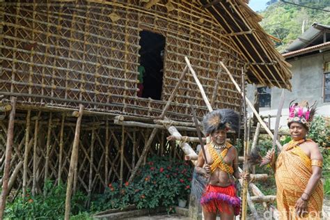 Potret Kebiasaan Unik Warga Pegunungan Arfak Papua Barat