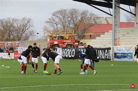 Fotos Unionistas conquista su primer derbi y hunde un poco más al