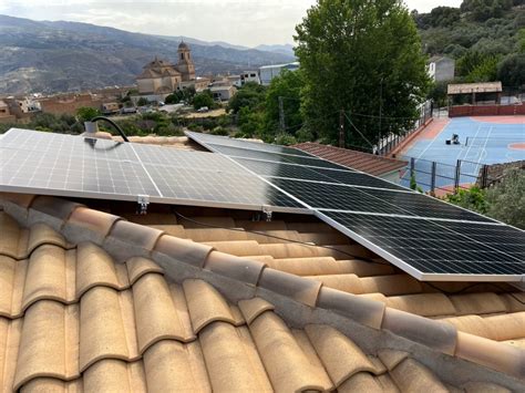 Autoconsumo De Kw En Pinos Del Valle Vector Solar