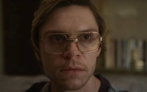 Série Sobre Jeffrey Dahmer Tem Primeiras Cenas Divulgadas Saiba Mais