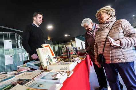 Orange Avis aux gourmands et aux lecteurs passionnés le salon du