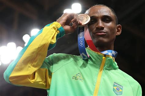 Brasil encerra Olimpíadas recorde de medalhas veja imagens