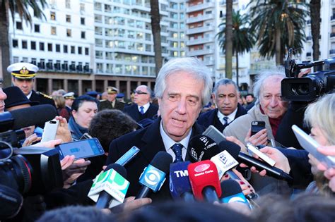 Tabaré Vázquez Uruguay Debe Tender “una Mano Fraterna” Para Que