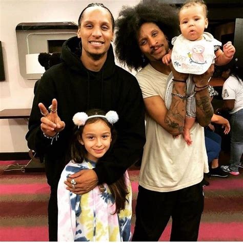 Pin By Julia Holley On Les Twins In 2020 Les Twins Twins Cute