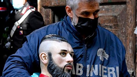 Napoli Arrestate Persone Del Clan Sibillo Il Baby Boss Della