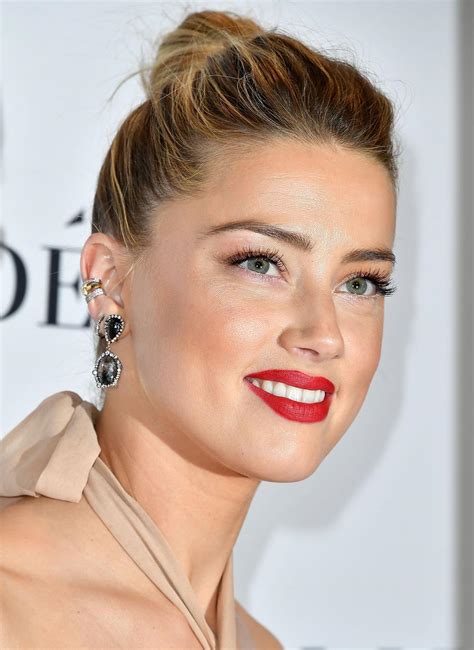 Amber Heard Fait Son Retour Sur Le Tapis Rouge