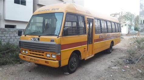 SML Diesel Swaraj Mazda School Bus Mini, Seating Capacity: 28 Seater at ...