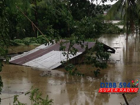 Dzbb Super Radyo On Twitter Photo Bahay Nalubog Sa Baha Dahil Sa