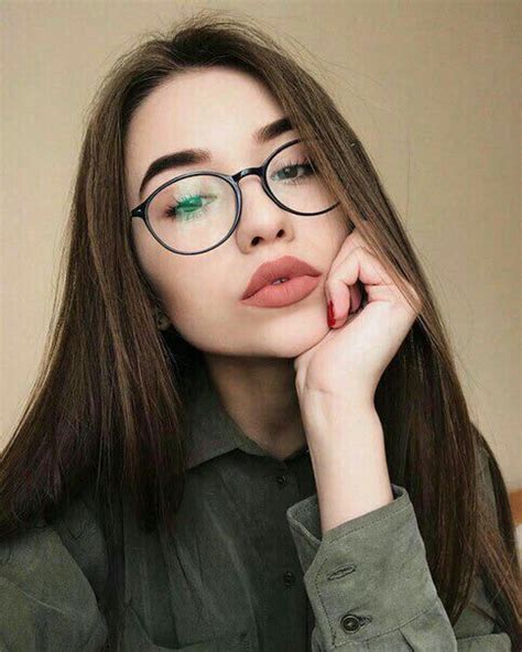 Pinterest Soophiaaa8 Girl Glasses Cute Glasses New Glasses Girls With Glasses Girl