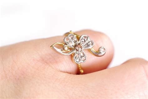 Art Nouveau Antique Clover Ring Maison Mohs