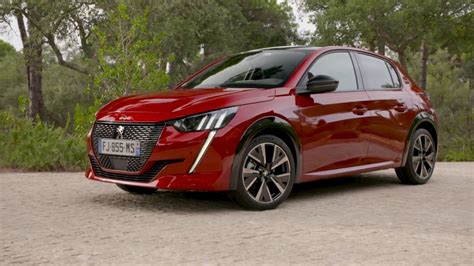 The New Peugeot 208 Gt Line In Elixir Red Preview Youtube