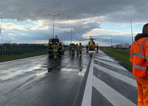 Na ekspresówce wylądował śmigłowiec LPR Trwa akcja ratunkowa po