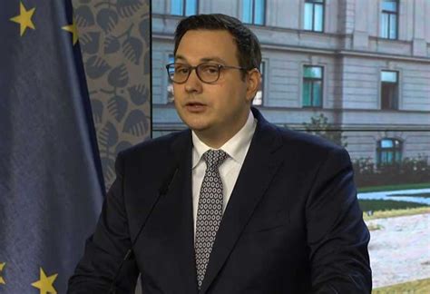 Глава МЗС Чехії: Маємо допомагати Україні, щоб тримати РФ подалі від ...