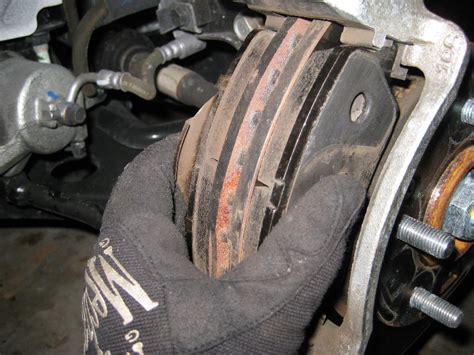 Hyundai Elantra Front Brake Pads Replacement Guide