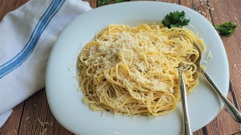 Old Spaghetti Factory S Spaghetti With Mizithra Cheese Browned