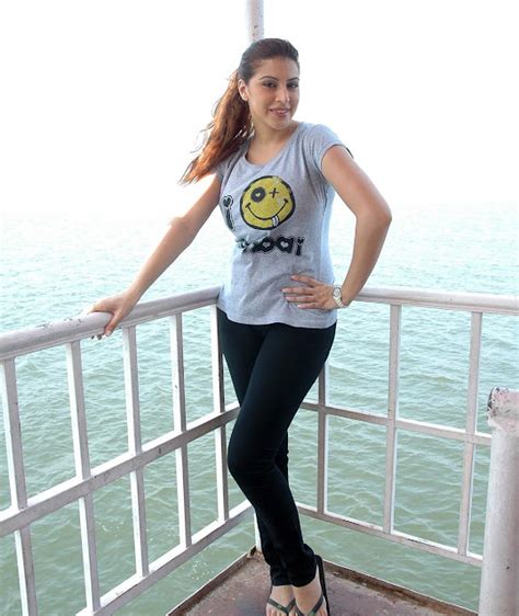Telugu Actresses Hot Photos Karishma Kotak Hot Photos