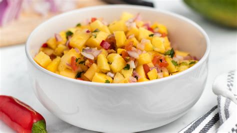 Easy Mango Salsa Recipe